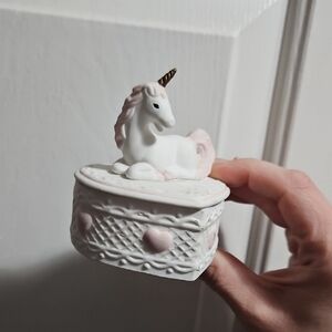 VINTAGE WORKING Unicorn Pony Music box Trinket Box